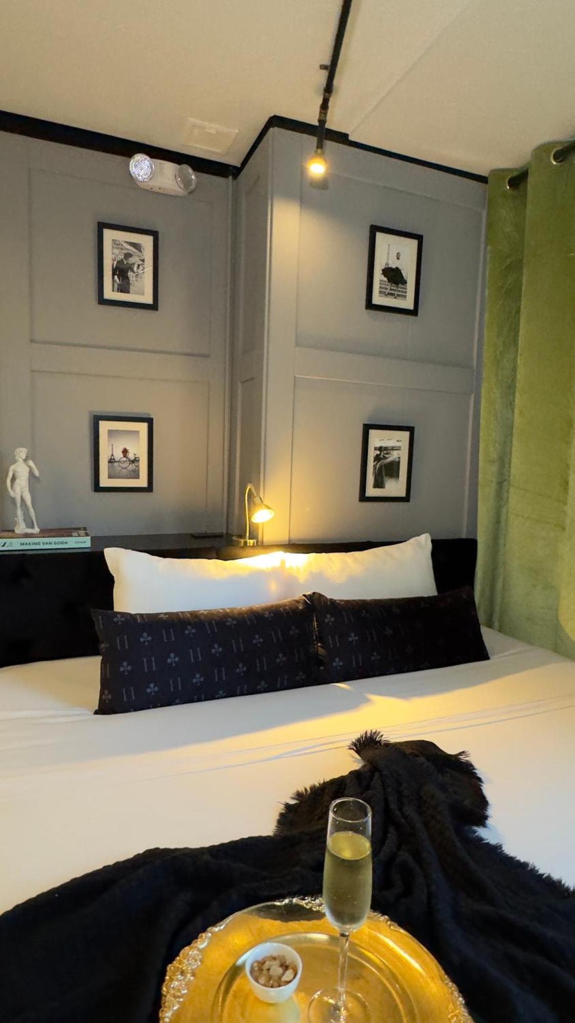 Hotel Helene ميديلين المظهر الخارجي الصورة